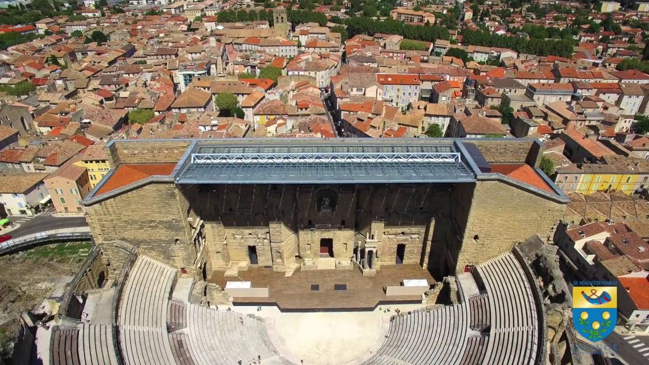 Gazon synthétique à Orange